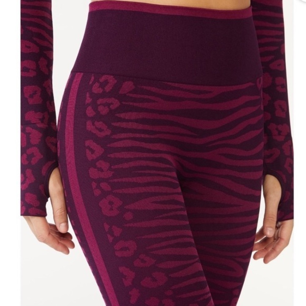 Sofia Active by Sofia Vergara Purple Animal Print Seamless Leggings Size L